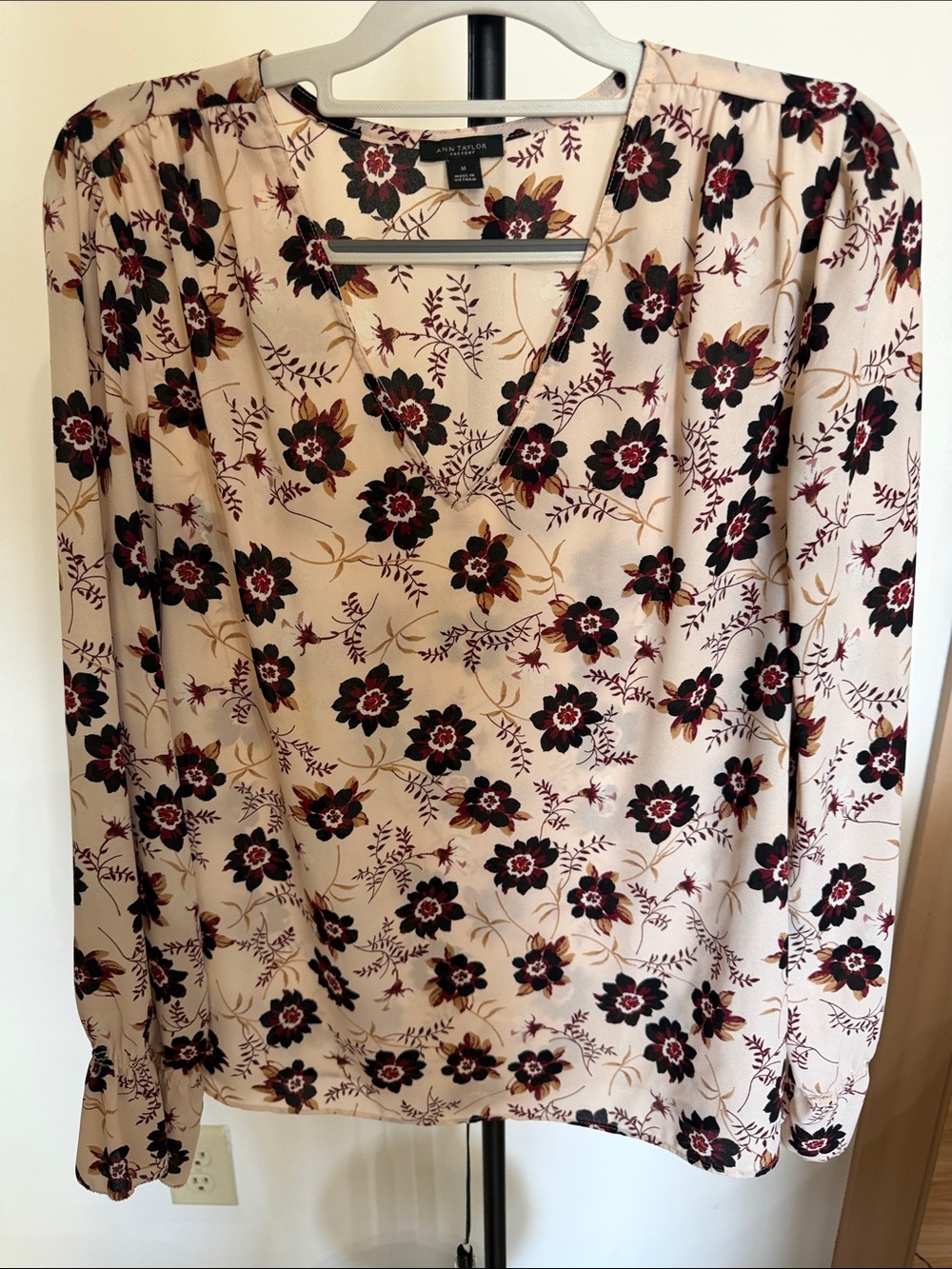 Ann Taylor Floral Long-Sleeve V-Neck Blouse in Cream and Black